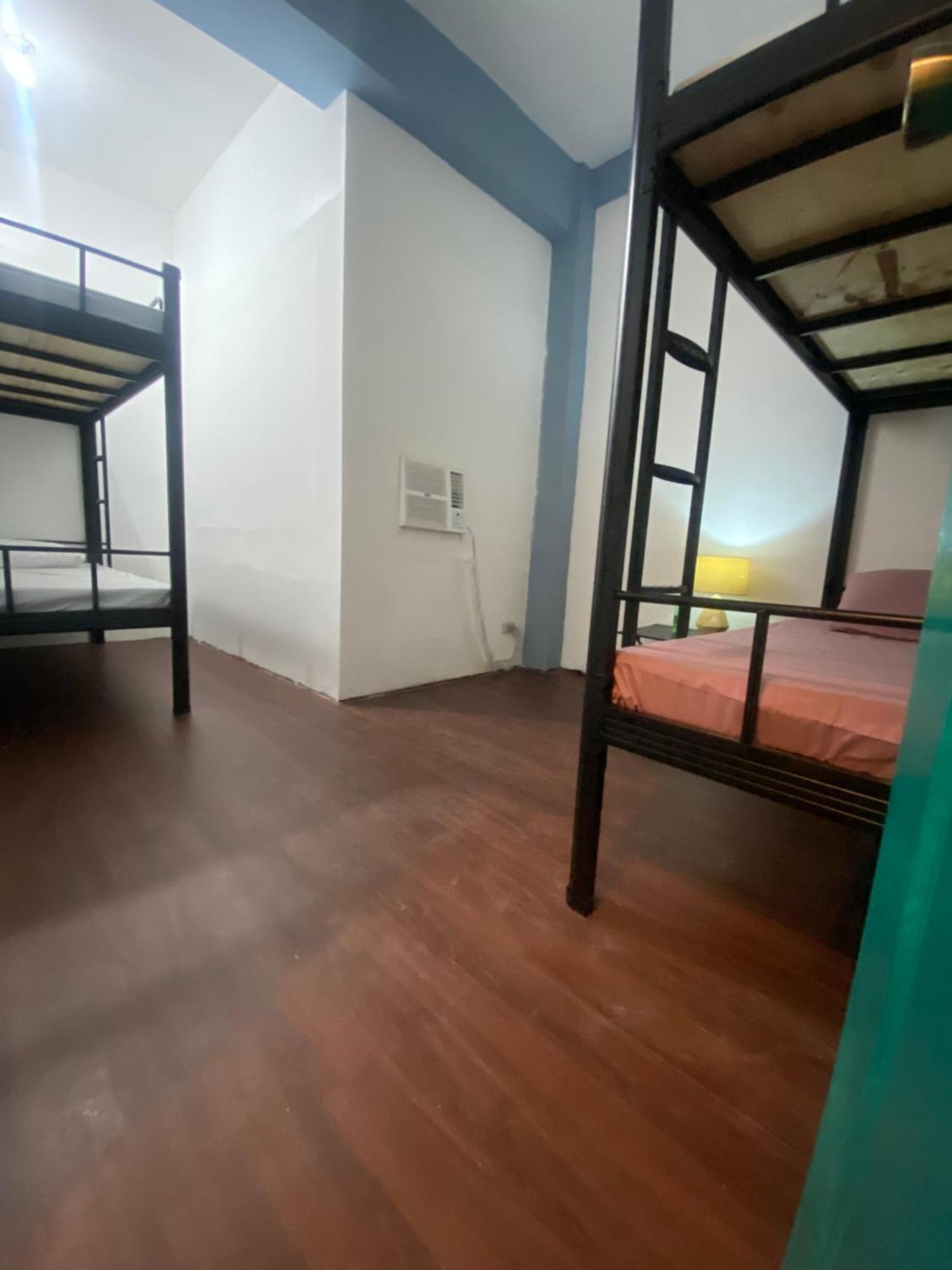 Lime Lite Manila Hostel Makati City Exterior foto